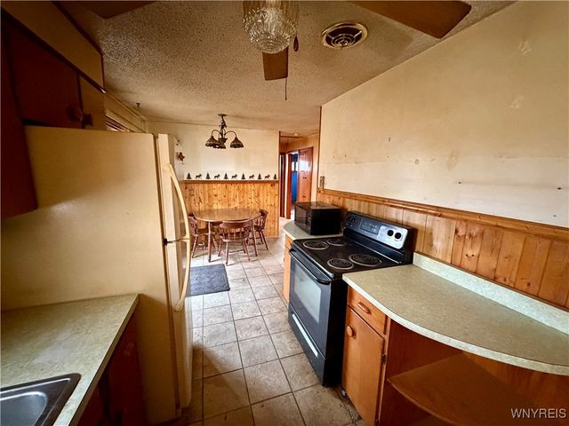 5559 Stilwell Road, Hamburg, NY 14075