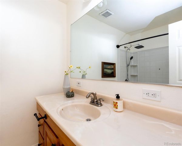 1410 S Vaughn Circle, Aurora, CO 80012