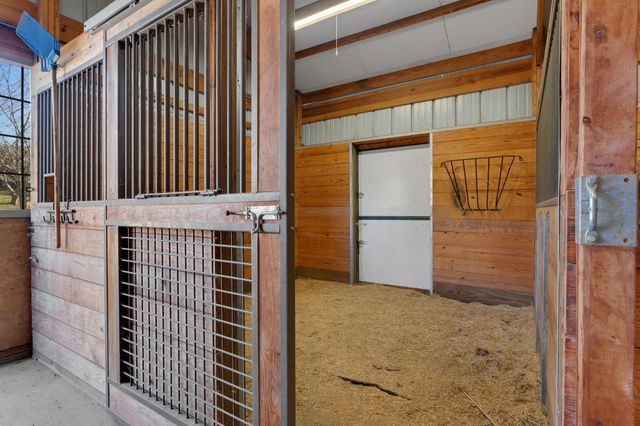 719 Hickory Hollow, Inman, SC 29349