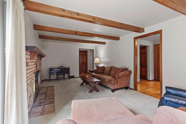 2697 INDIAN HILL DRIVE, Green Bay, WI 54313