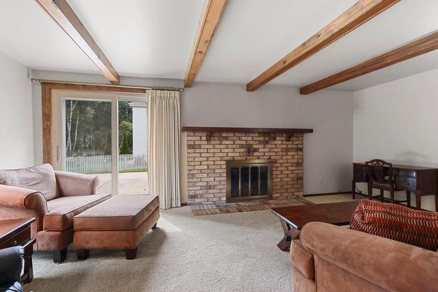 2697 INDIAN HILL DRIVE, Green Bay, WI 54313