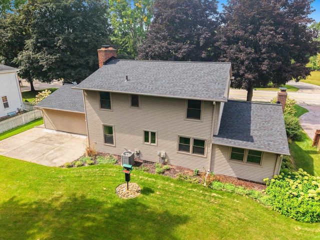 2697 INDIAN HILL DRIVE, Green Bay, WI 54313