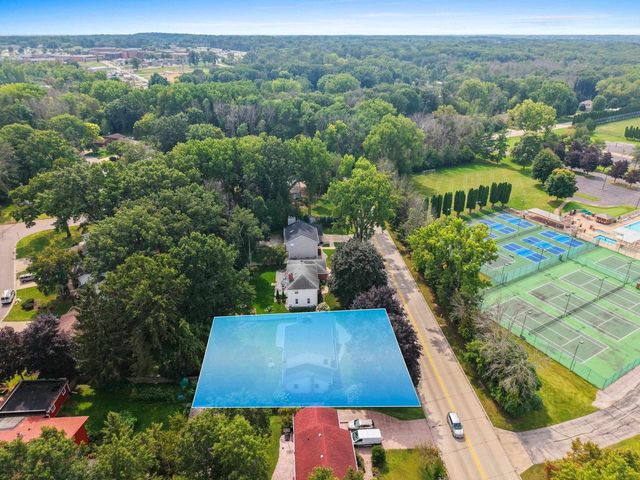 2697 INDIAN HILL DRIVE, Green Bay, WI 54313