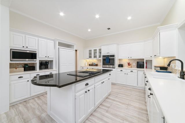 601 Brandon Road, Conroe, TX 77302