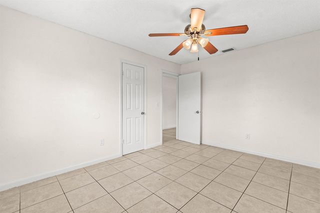 4807 Gulfstream Road, Lake Worth, FL 33461