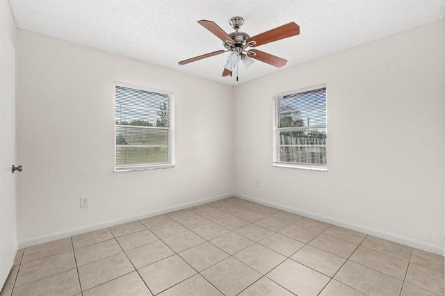 4807 Gulfstream Road, Lake Worth, FL 33461