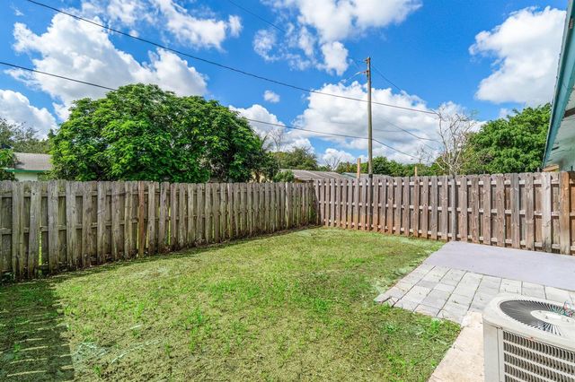 4807 Gulfstream Road, Lake Worth, FL 33461
