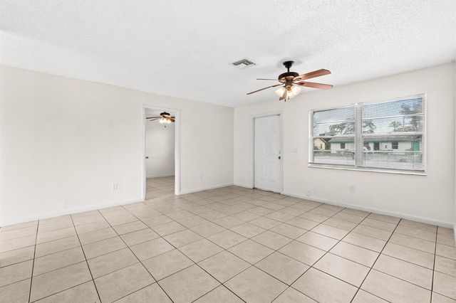 4807 Gulfstream Road, Lake Worth, FL 33461