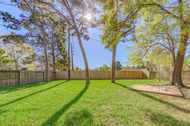 7718 Shangrila Lane, Houston, TX 77095