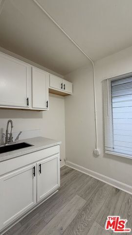 439 Lucas Avenue 6, Los Angeles, CA 90017