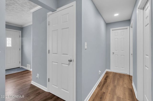 16 Hemlock Drive, Parlin, NJ 08859