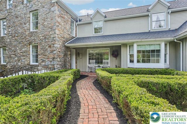 3811 Lilac Road, Lower Macungie Twp, PA 18103