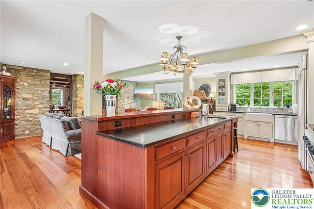 3811 Lilac Road, Lower Macungie Twp, PA 18103