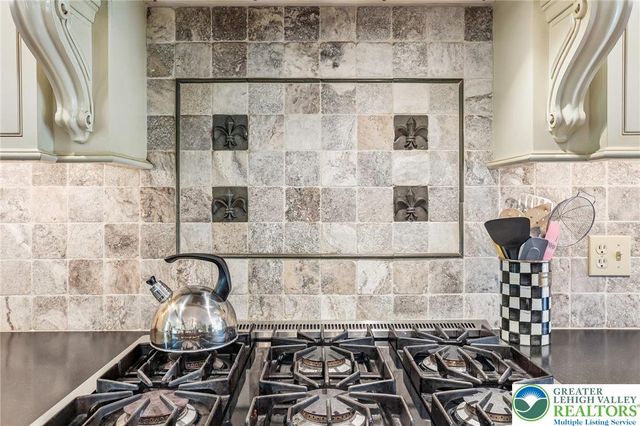 3811 Lilac Road, Lower Macungie Twp, PA 18103