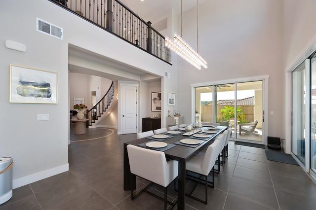 807 Fallen Log Ct, Rocklin, CA 95765