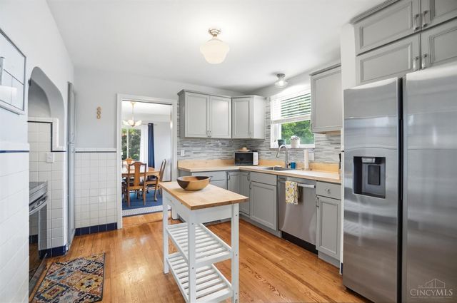 1035 Cheyenne Drive, Cincinnati, OH 45216