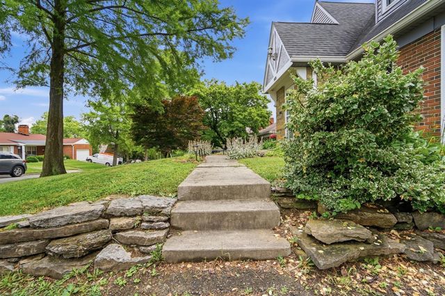 1035 Cheyenne Drive, Cincinnati, OH 45216