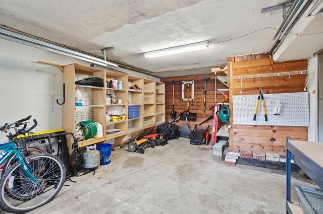 1035 Cheyenne Drive, Cincinnati, OH 45216