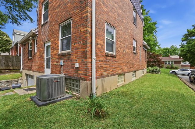 1035 Cheyenne Drive, Cincinnati, OH 45216