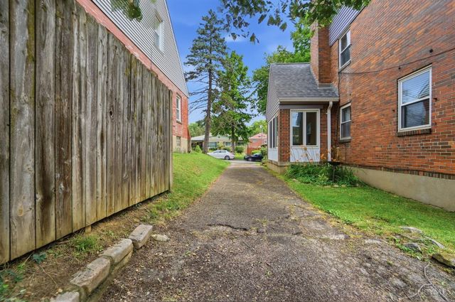 1035 Cheyenne Drive, Cincinnati, OH 45216
