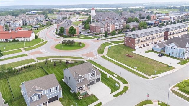 500 SW Brummel Road, Lee's Summit, MO 64081