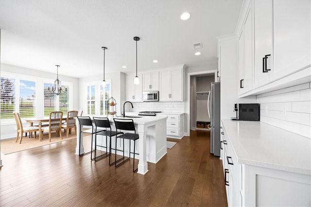 500 SW Brummel Road, Lee's Summit, MO 64081