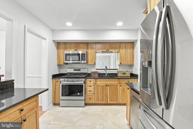 146 GARY DR, Trenton, NJ 08690