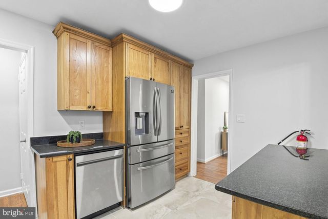 146 GARY DR, Trenton, NJ 08690