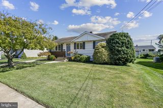 146 GARY DR, Trenton, NJ 08690