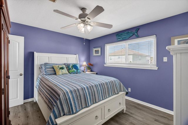 959 Bonita Street, Bayou Vista, TX 77563