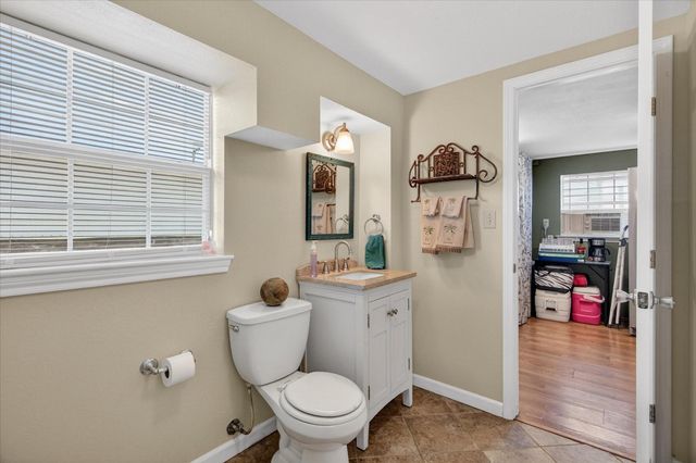 959 Bonita Street, Bayou Vista, TX 77563