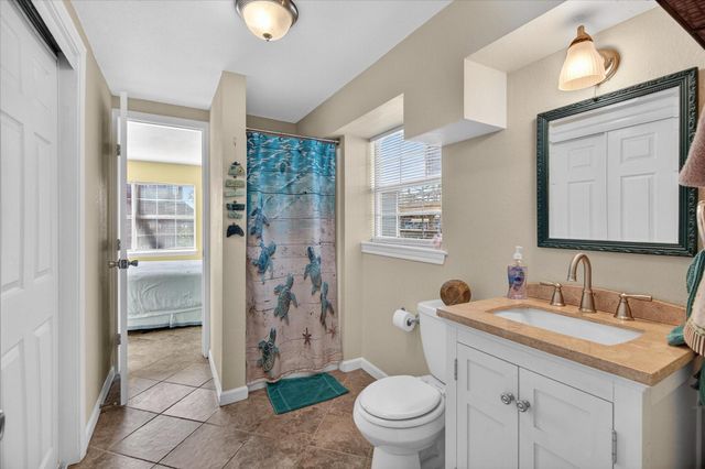 959 Bonita Street, Bayou Vista, TX 77563