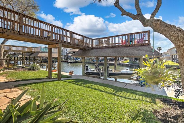 959 Bonita Street, Bayou Vista, TX 77563