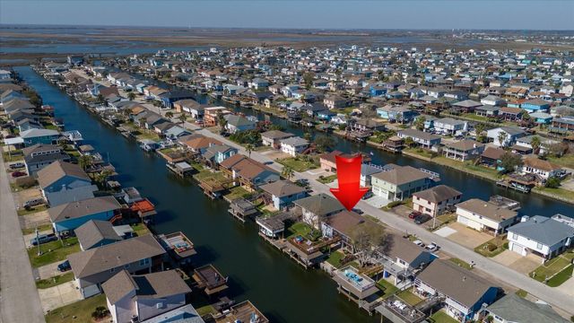 959 Bonita Street, Bayou Vista, TX 77563