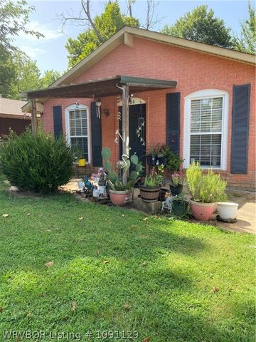 4004 Pond Street, Van Buren, AR 72956
