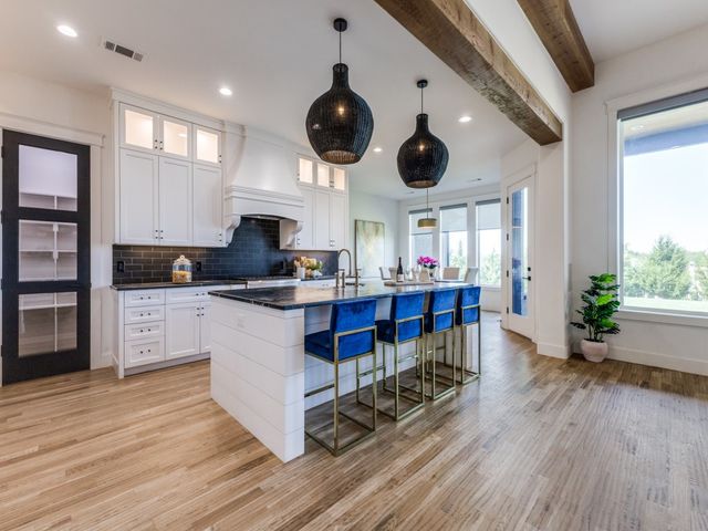 150 Stafford Drive, Heath, TX 75032