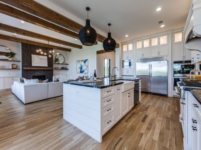 150 Stafford Drive, Heath, TX 75032