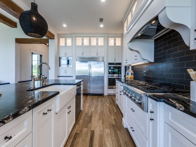 150 Stafford Drive, Heath, TX 75032