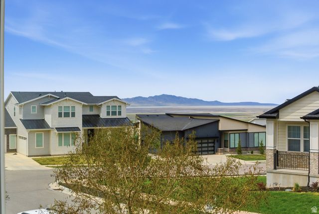 98 E GRANT LN, North Salt Lake, UT 84054