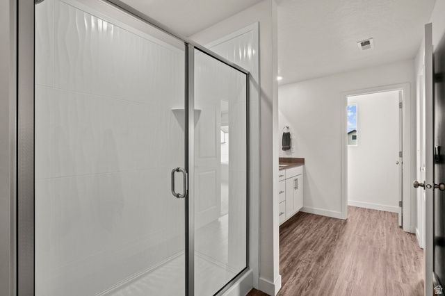 98 E GRANT LN, North Salt Lake, UT 84054
