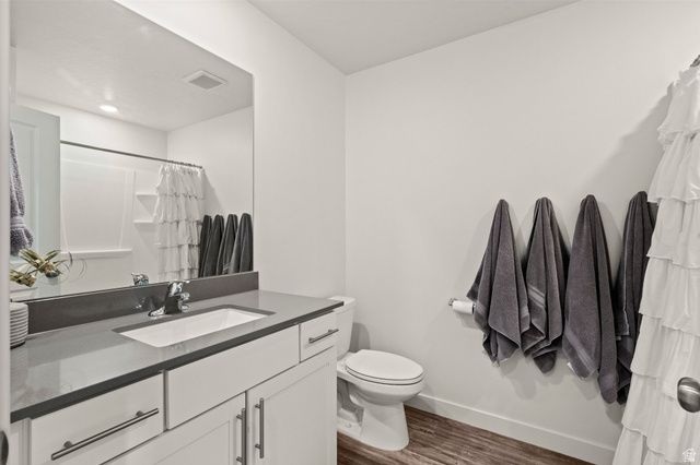 98 E GRANT LN, North Salt Lake, UT 84054