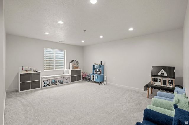 98 E GRANT LN, North Salt Lake, UT 84054