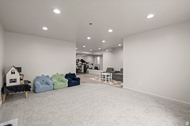 98 E GRANT LN, North Salt Lake, UT 84054