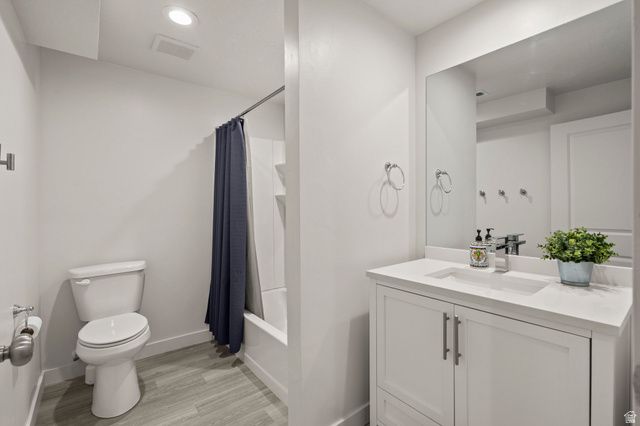 98 E GRANT LN, North Salt Lake, UT 84054