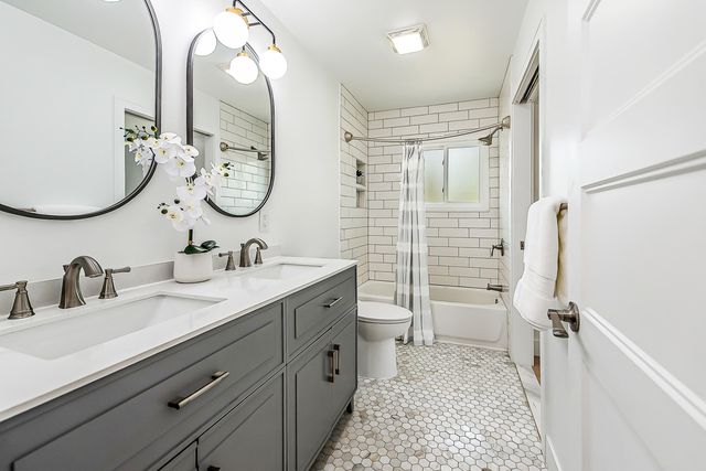 1003 Western Drive, Ann Arbor, MI 48103