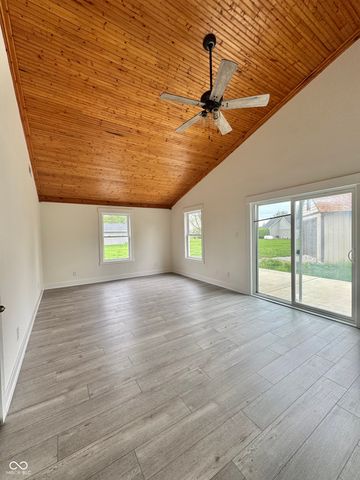 112 Lincoln Hills, Coatesville, IN 46121