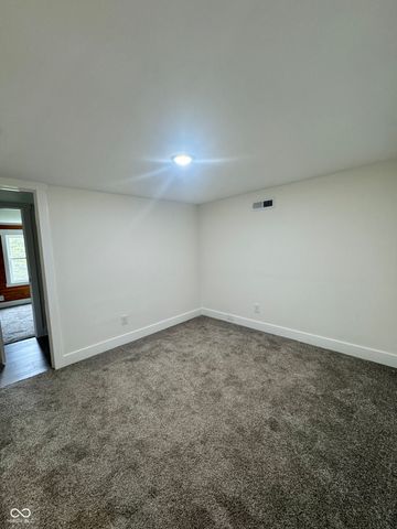 112 Lincoln Hills, Coatesville, IN 46121