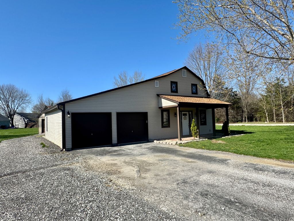 112 Lincoln Hills, Coatesville, IN 46121