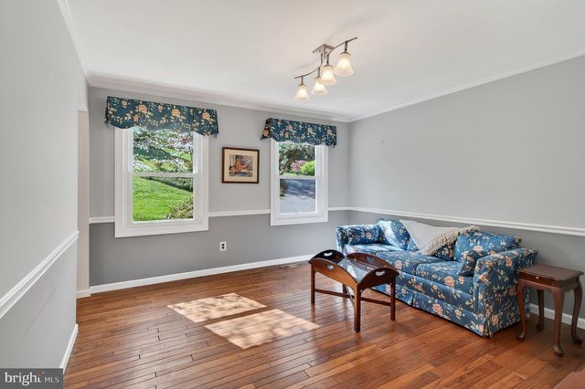 607 SPRING LINE DR, West Chester, PA 19382