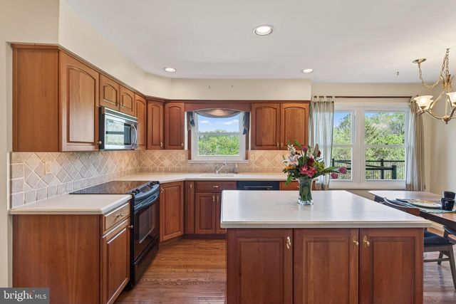 607 SPRING LINE DR, West Chester, PA 19382